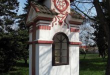 kaplička v obci Vrbka