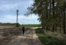 na nejvyšším vrcholu Džbánu stojí vysílač